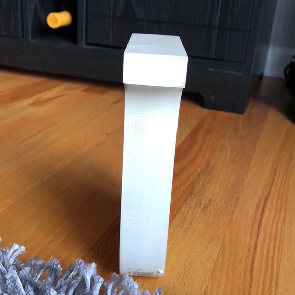 NWT letter j wooden shelf accent - Picture 2 of 5